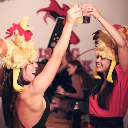 Rising Cock Party Hostel Lagos Buitenkant foto